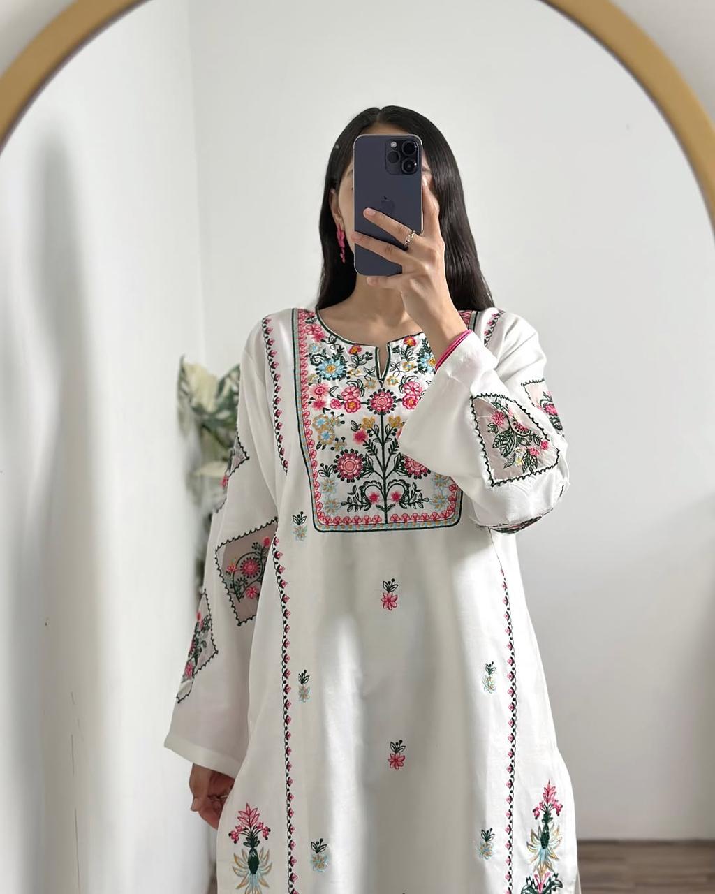 VIOLET LAWN EMB 2PC