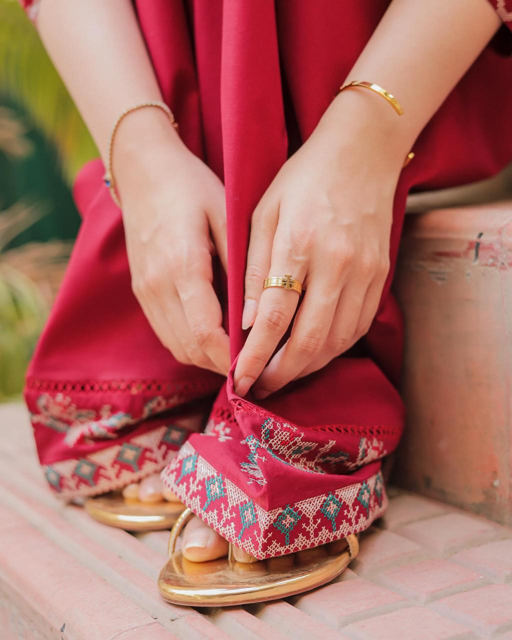 NISHA LAWN EMB ( FARSHI SHALWAR)